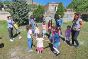 Play near the municipal building is not permitted.