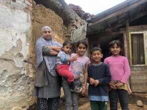 Halime with her kids