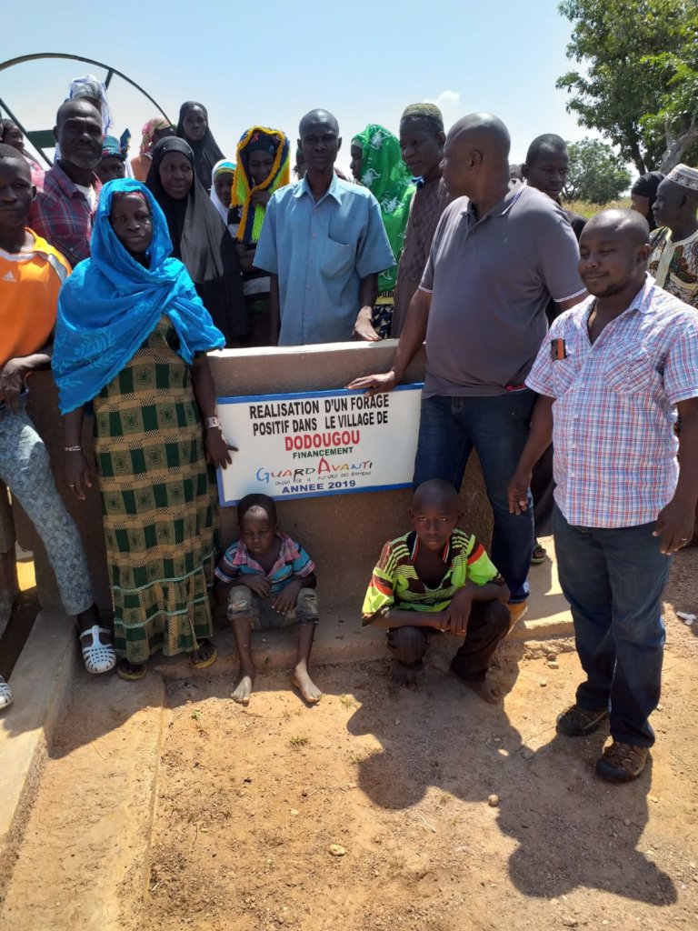 Unveiling of the commemorative plaque on borehole