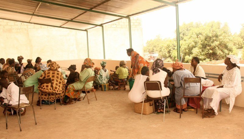 Nutrition and peer support for HIV+ patients