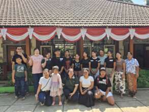 Students and volunteers after the distribution