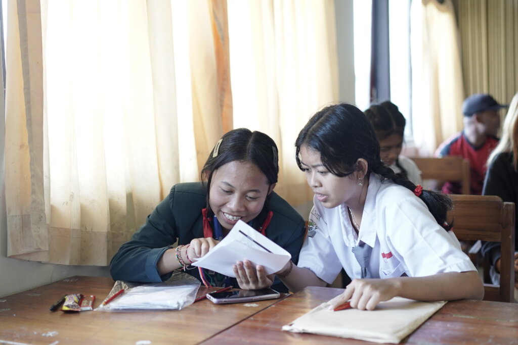 Students in KEMBALI Scholarship Program