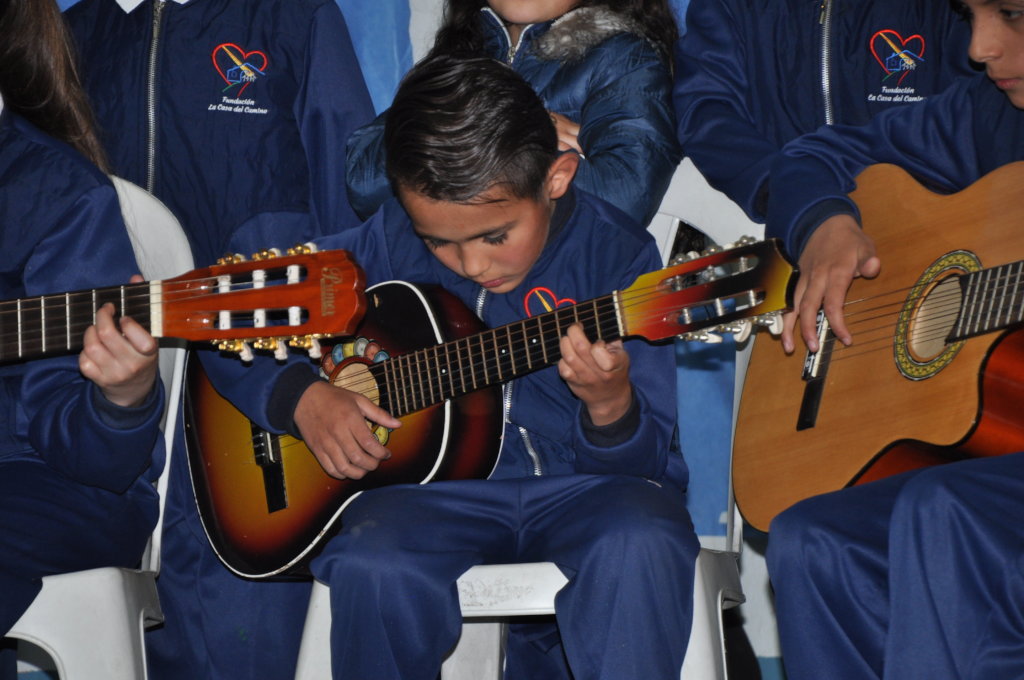 Education for 130 vulnerable children in Colombia