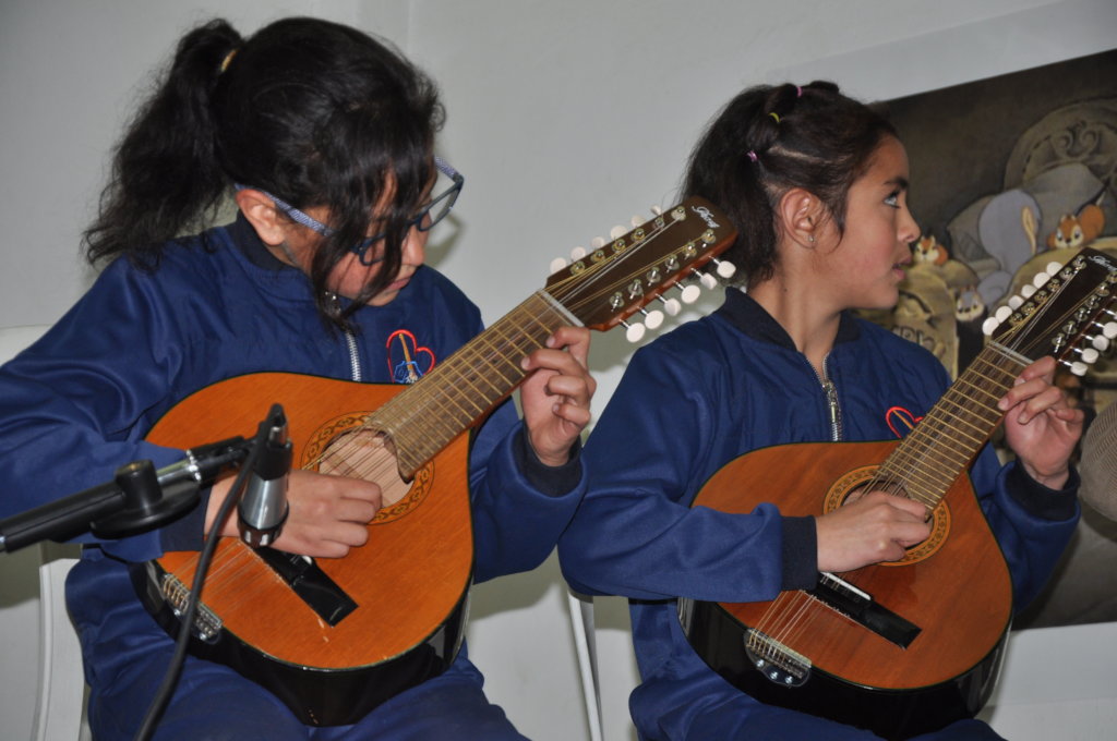 Education for 130 vulnerable children in Colombia