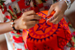 Artisans weaving