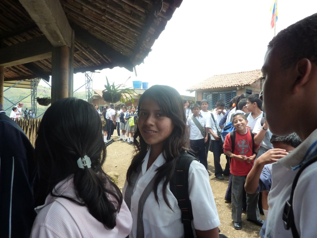 Educate women victims of drug trafficking Colombia