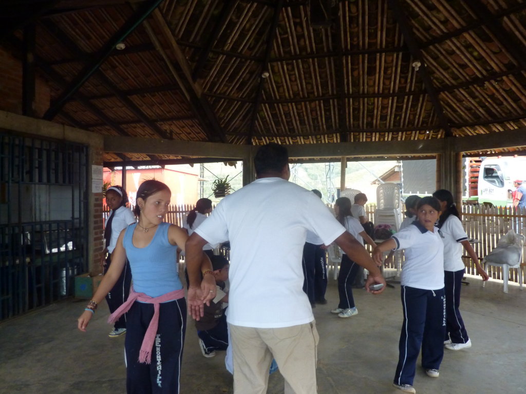Educate women victims of drug trafficking Colombia