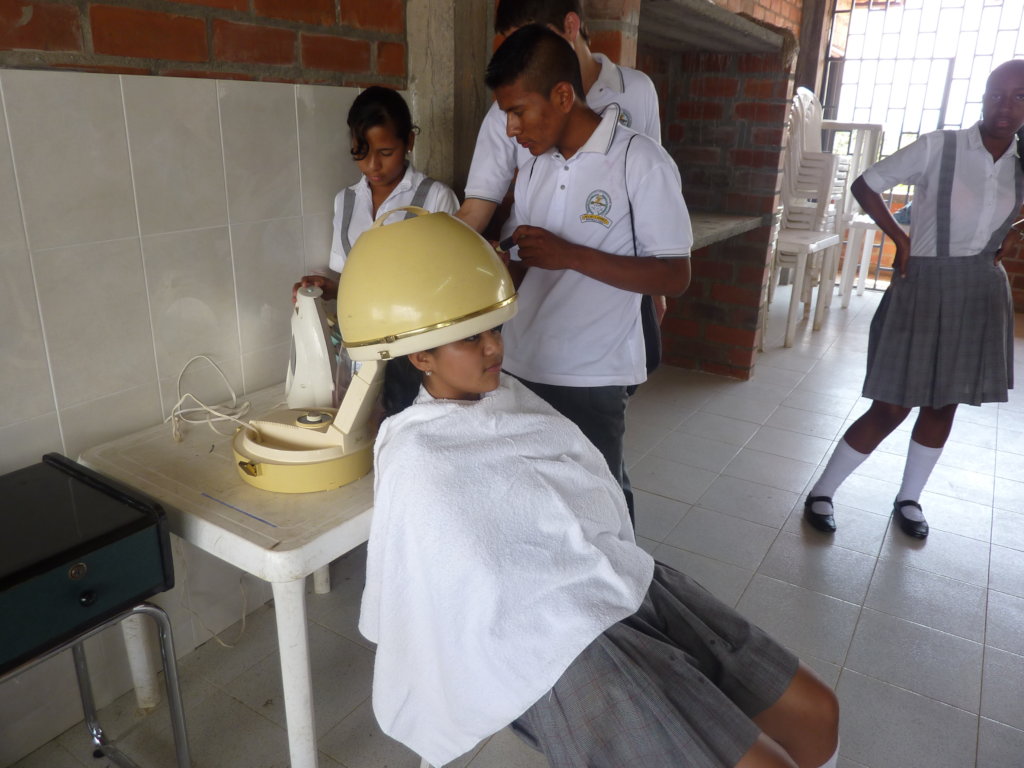 Educate women victims of drug trafficking Colombia