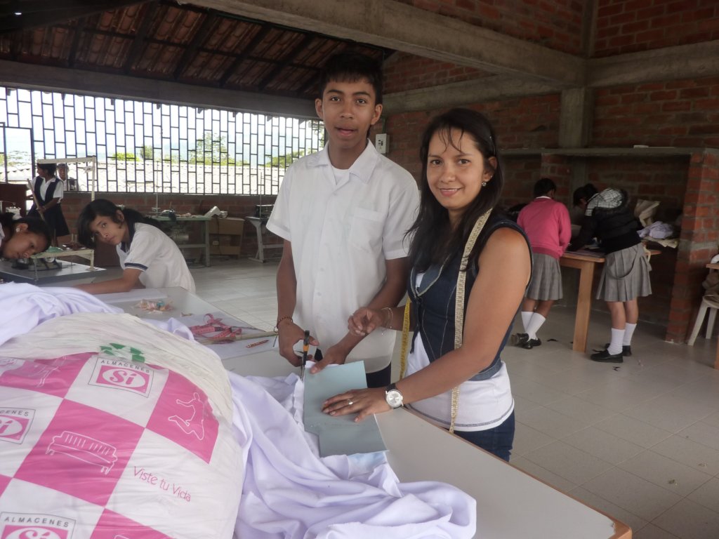 Educate women victims of drug trafficking Colombia