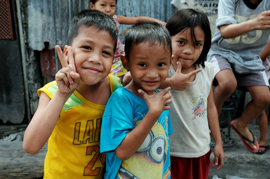 Medical Kit for 700 Children living in Cemetery