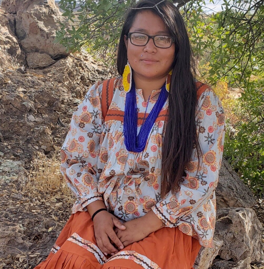 Decolonizing Education with White Mountain Apaches