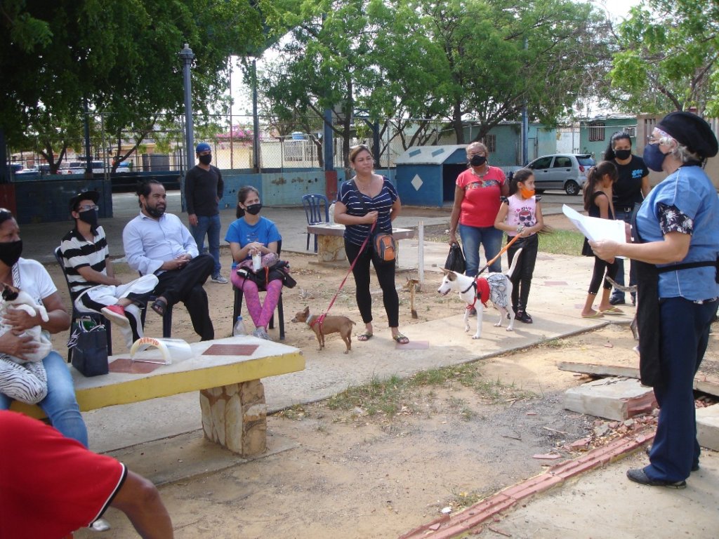 Give +10k dogs&cats in Venezuela a second chance
