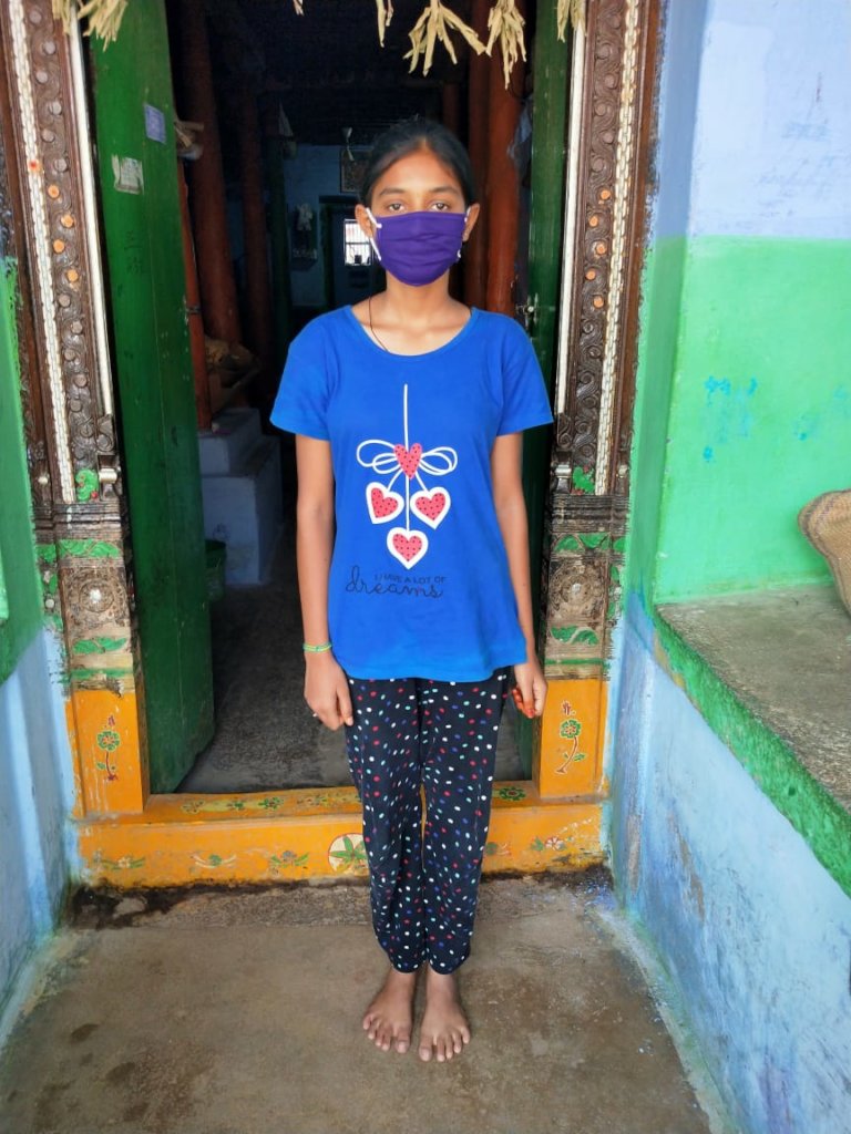 student wearing a her new mask