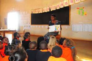 BeeHive Teacher Enthralls Her Students
