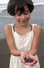 Baby w/baby turtle