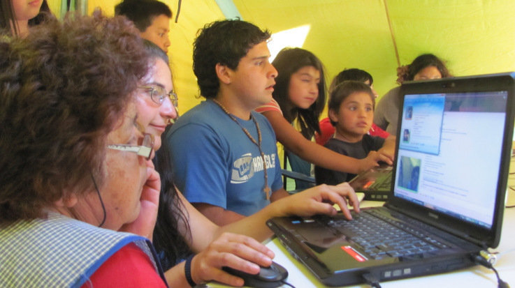 Linking people after the earthquake in Chile