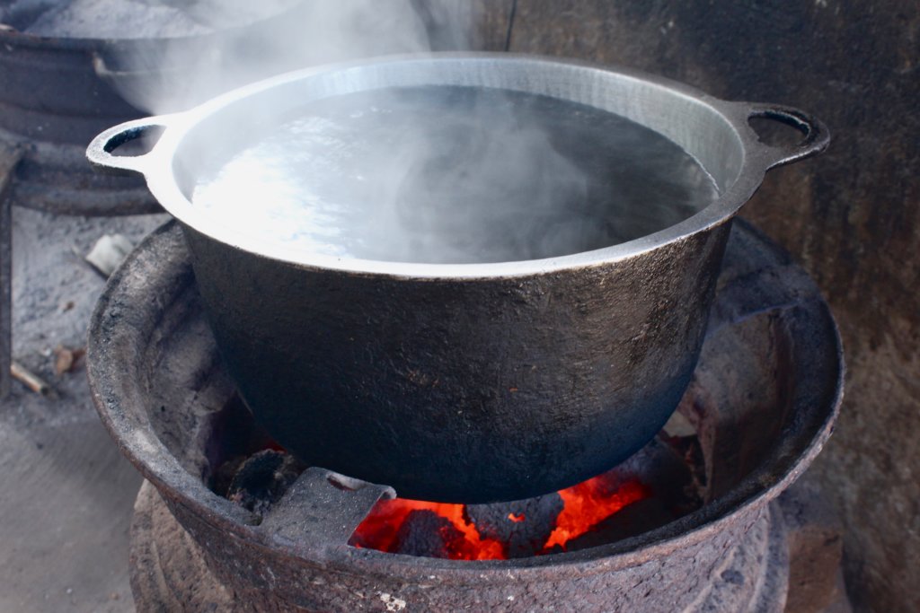 Briquettes for womens' income, health and climate - GlobalGiving