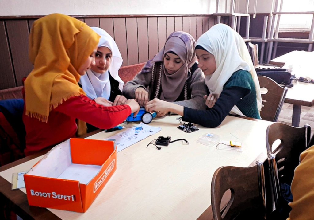 Digital education for Syrian refugee children