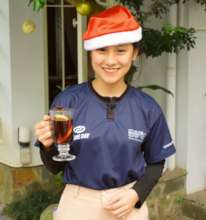 KOTO trainee serving mulled wine