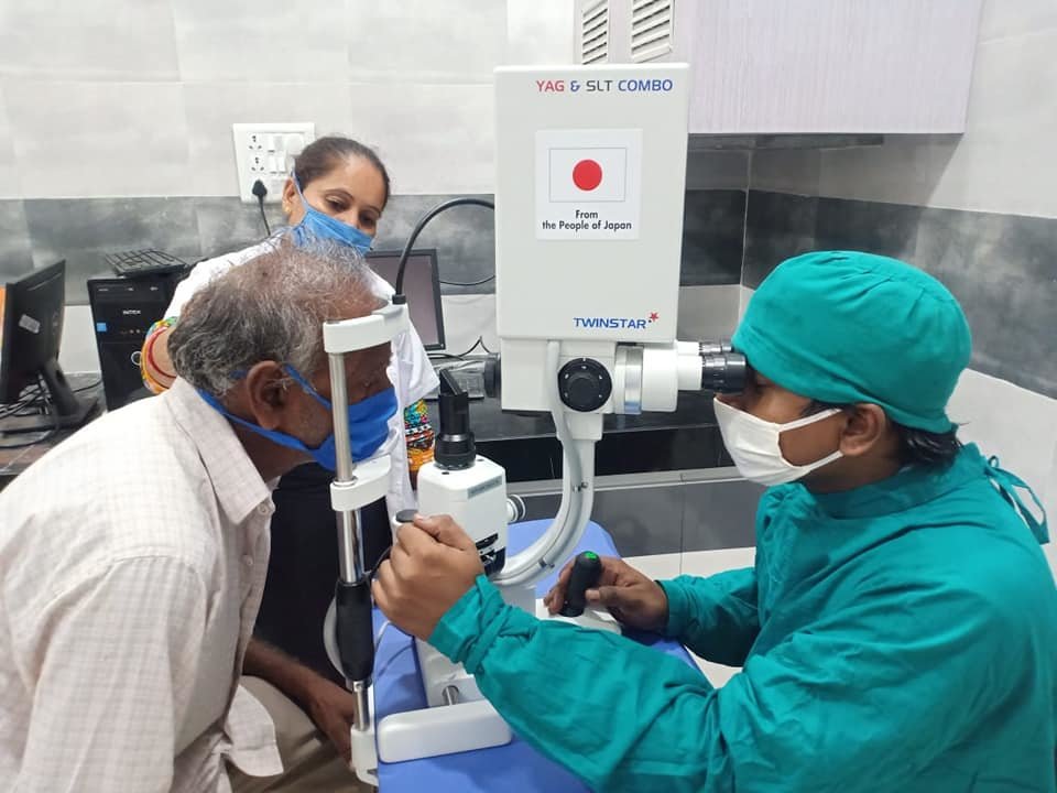 Team In Action with OCT Machine