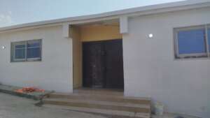 Front-wall made with tiles