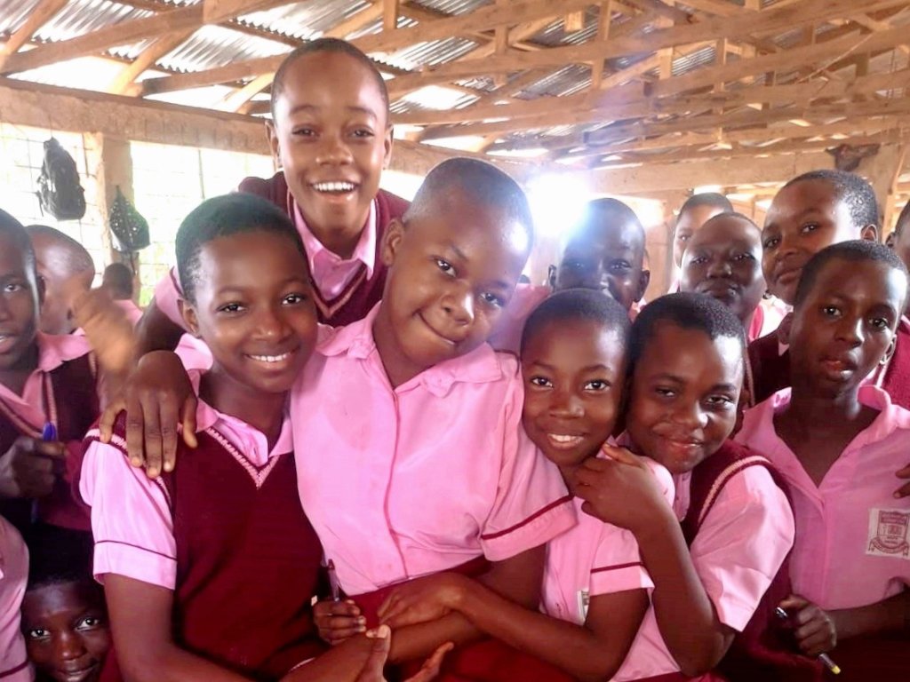 School renovation for 1,700 children in Nigeria