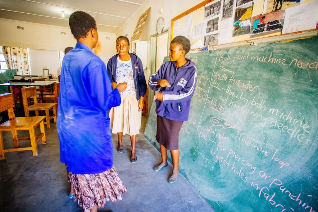 Hands On! Equip Deaf youth to work in Zimbabwe
