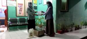 PPE to women crisis centre