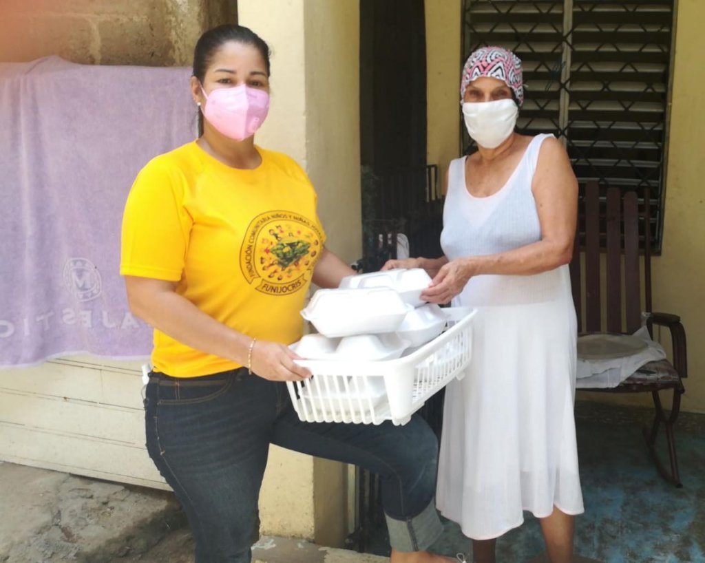 Help families affected by COVID-19 in the DR