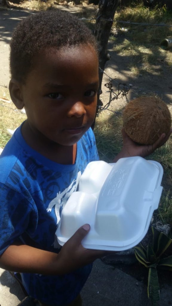 Help families affected by COVID-19 in the DR