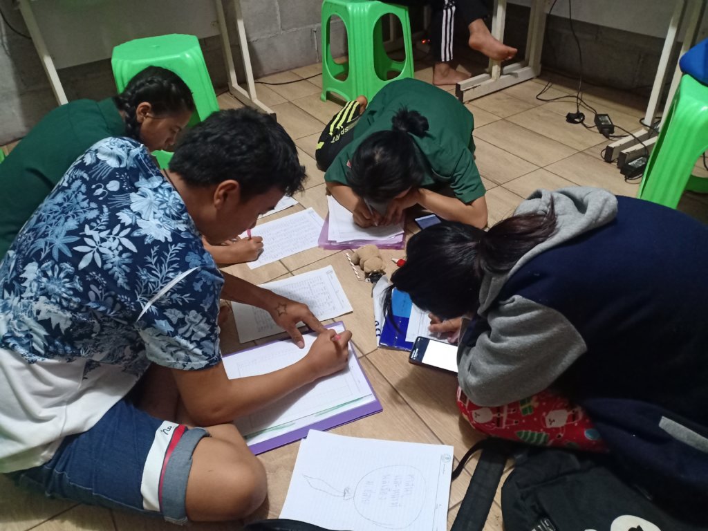 Computers for Refugee Children