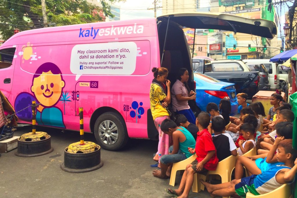 Mobile Learning Hub for 300 Street Child