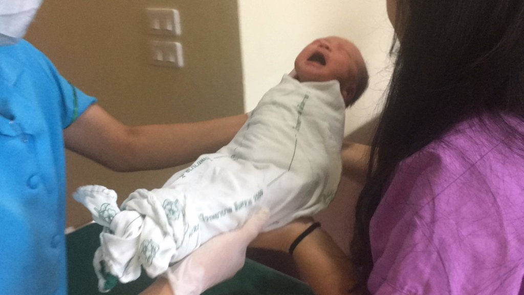 Helping Single Thai Mothers Keep Their Babies