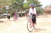 100 pink bikes to bring Cambodian girls to school