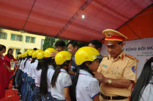 Helmets for Kids kicks off in Yen Bai Province.