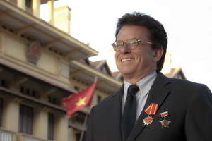 Greig Craft receives the Friendship Medal