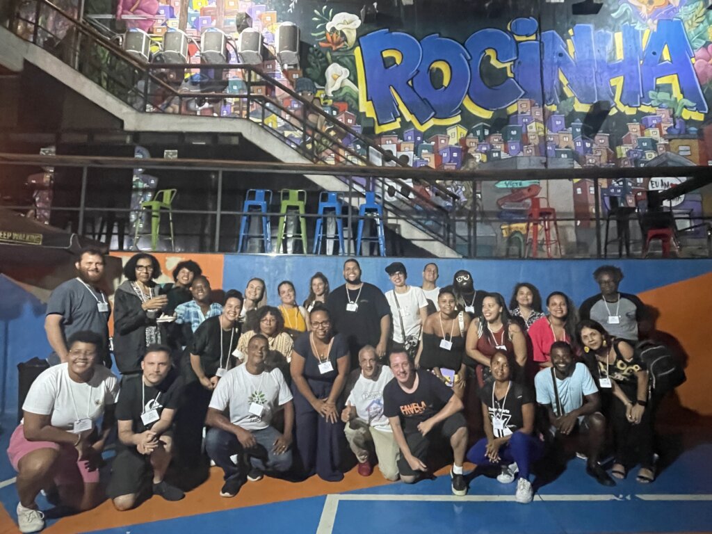 Connecting Brazilian Slum Residents to Resources