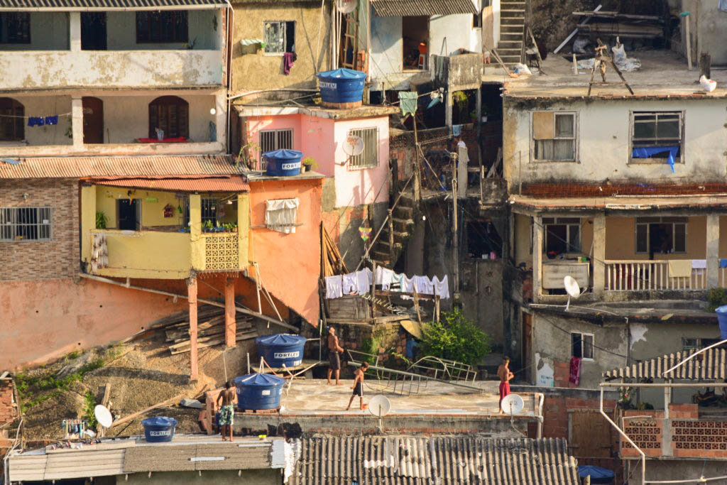 Connecting Brazilian Slum Residents to Resources