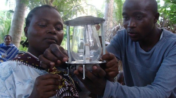 Use Solar, Save Lives-10000 solar lamps-12 months