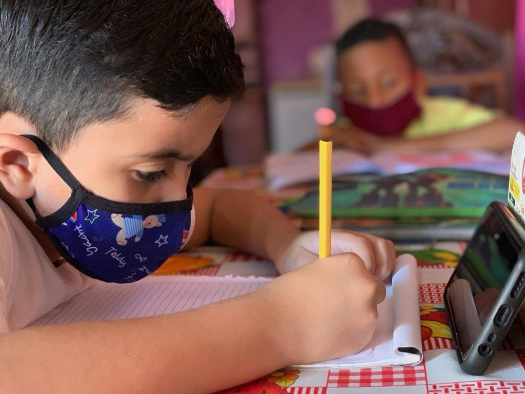 VENEZUELA: EDUCATE-HEAL-FEED 400 KIDS MID COVID-19