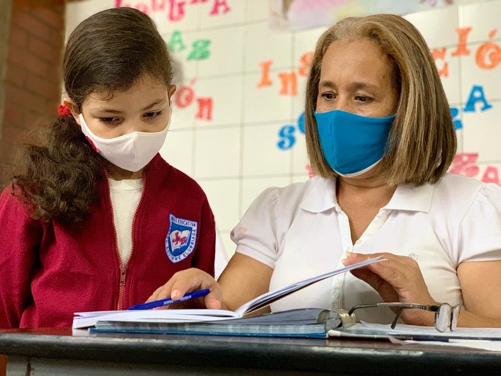 VENEZUELA: EDUCATE-HEAL-FEED 400 KIDS MID COVID-19