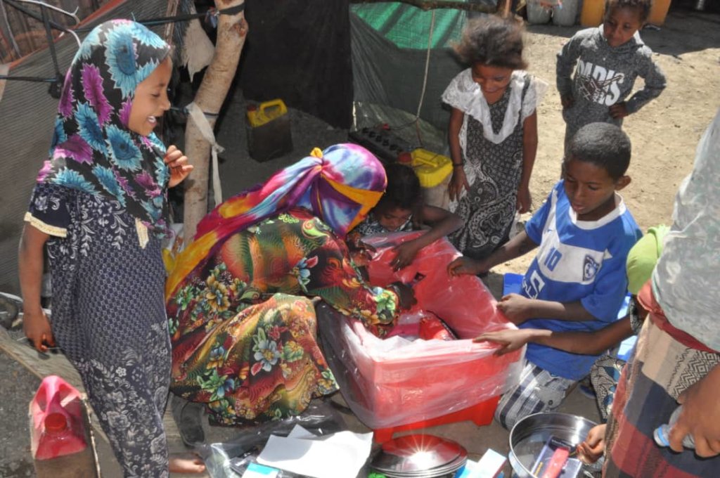 Children with a box in Yemen