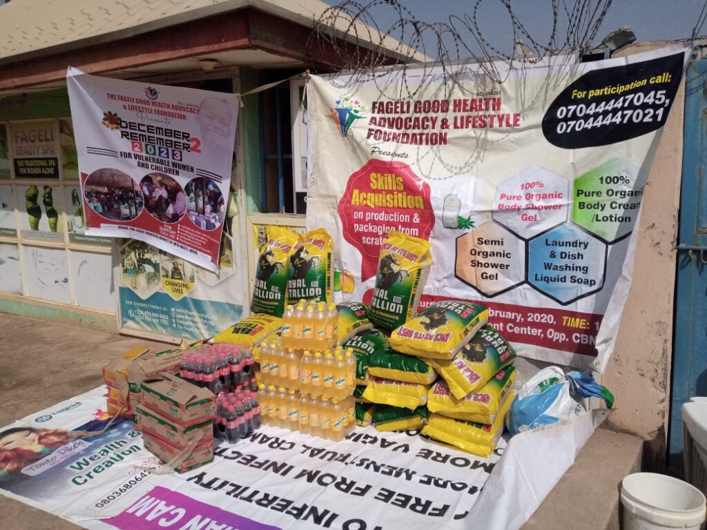 PROVIDE FOOD ITEM FOR 300 NIGERIA VULNERABLE WOMEN
