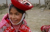 Secure an income for rural Quechua women weavers