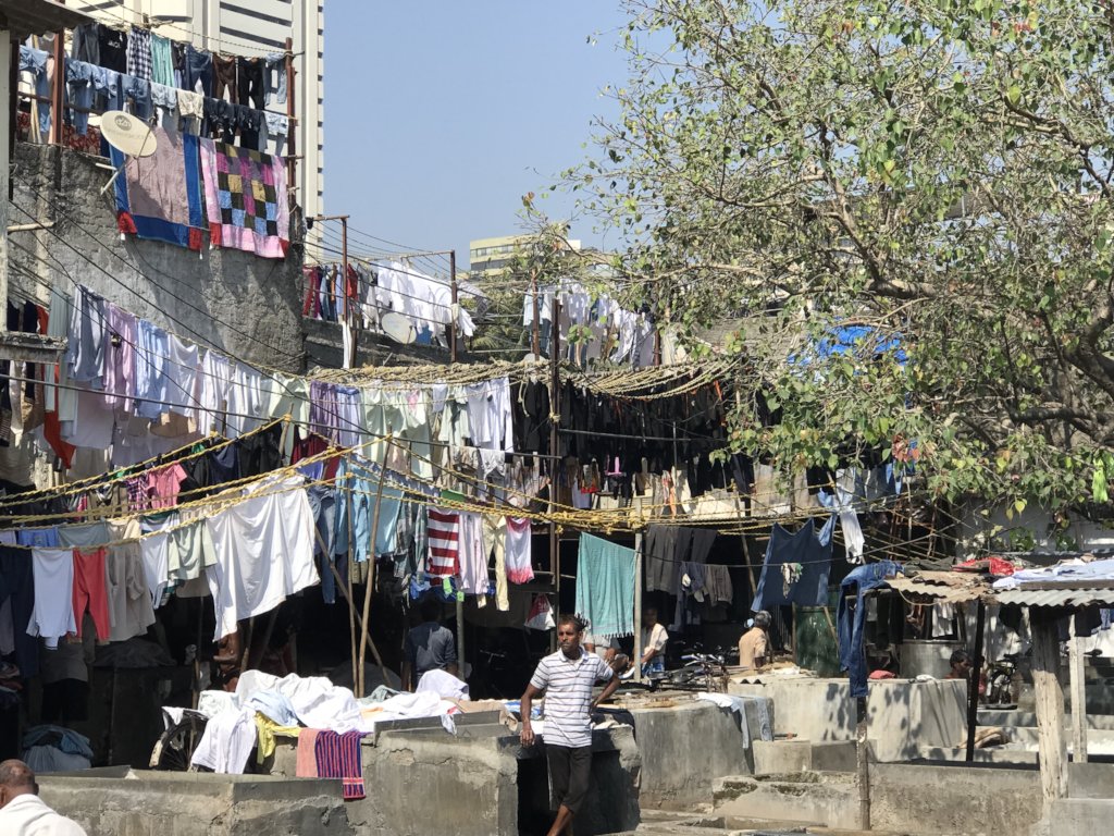 Empower disadvantaged girls in Indian slums