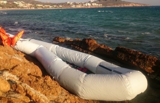 Rubber boat deserted after arrival