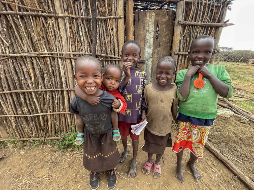 Mariam and friends at home in southern Naikarra.