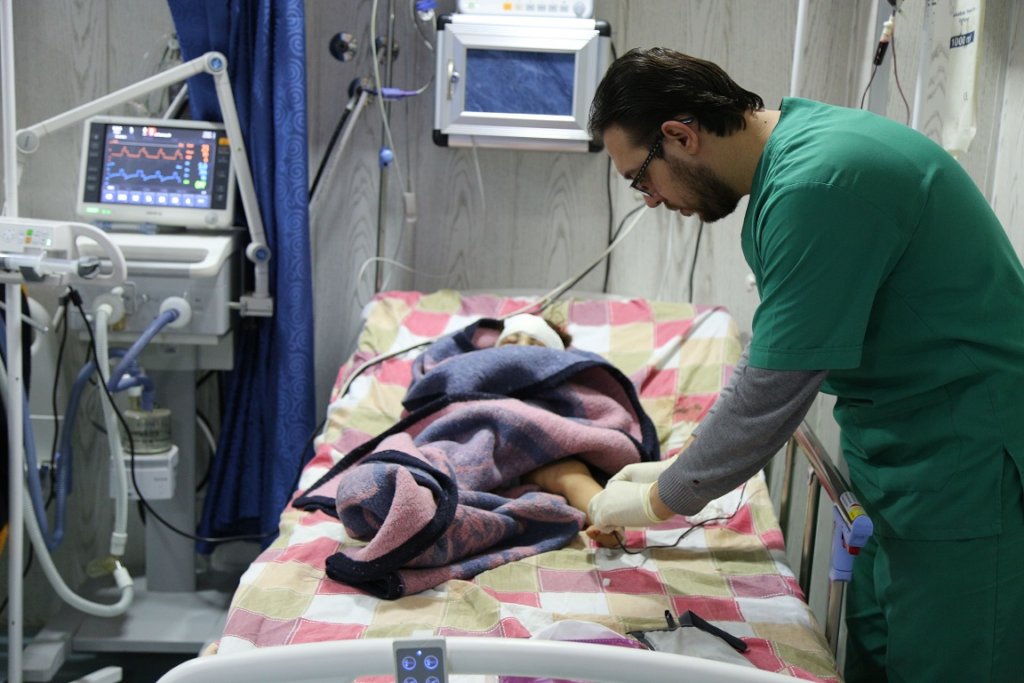 Sponsor 500 Syrian Patients