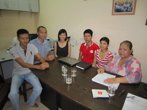 Team 4Share-ThienTamHuong at their first meeting