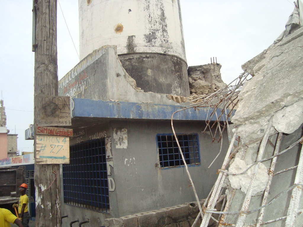 Restore Public Water Supply for 400,000 Haitians